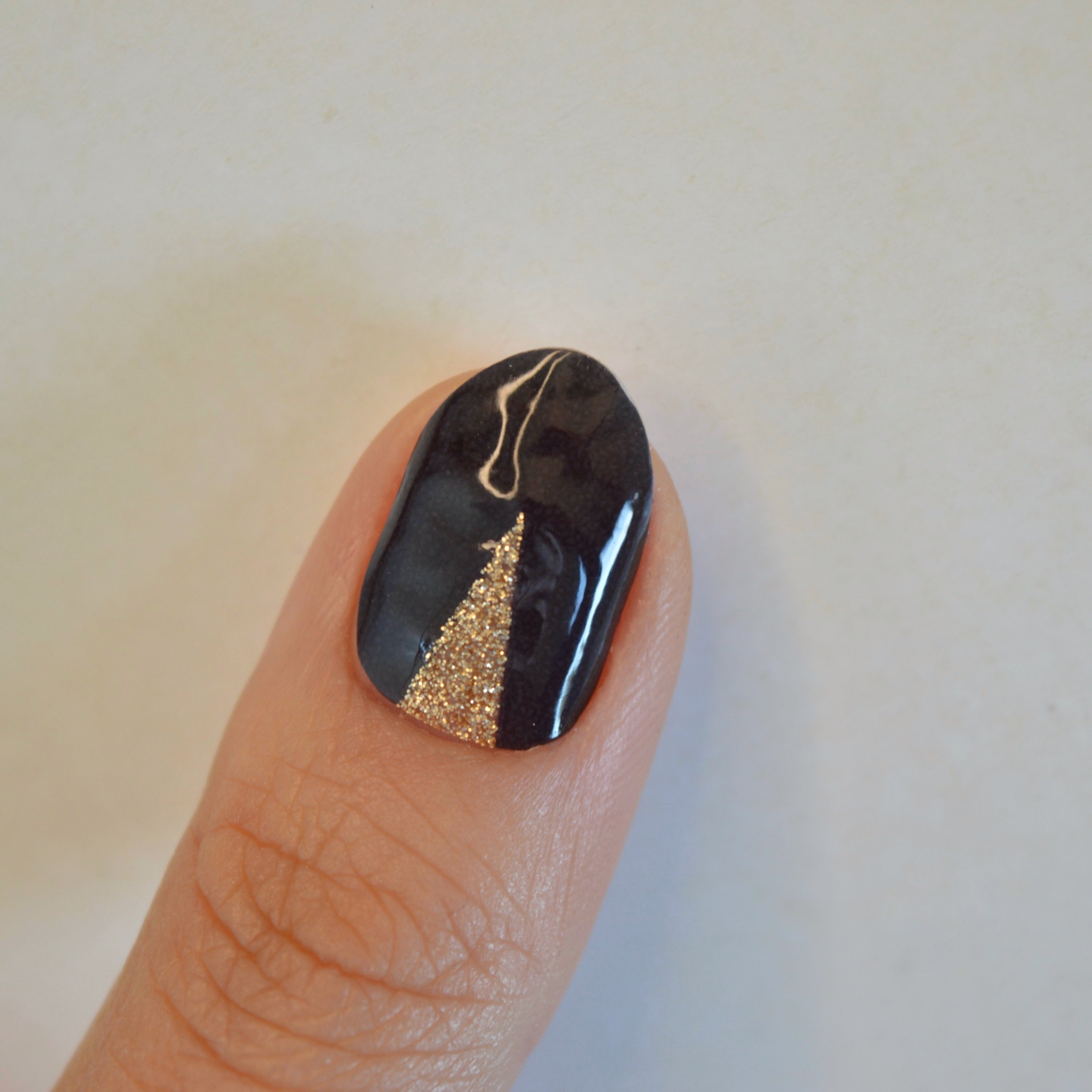 Black Panther | Colour Changing Nail Polish Wraps